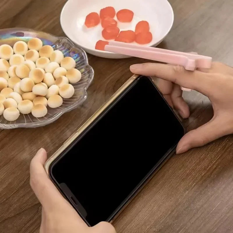 EyeShould™️ Snack Grabber